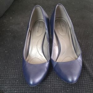 Bandolino Navy Blue Heels for Women